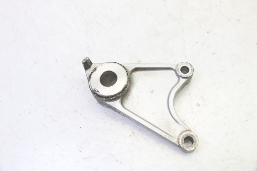 photo de REAR CALIPER BRACKET TRIUMPH SPRINT 900 (1995 - 1998) - Component detail