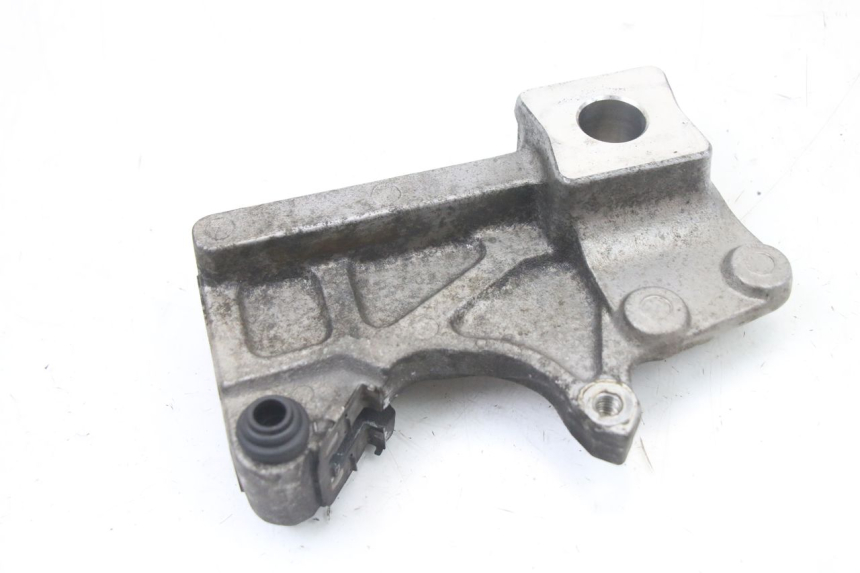 photo de REAR CALIPER BRACKET SUZUKI GSX F GSXF 650 (2007 - 2015) - Zoom on usage condition