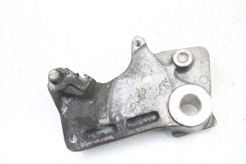 photo de REAR CALIPER BRACKET SUZUKI GSX F GSXF 650 (2007 - 2015) - Alternative perspective