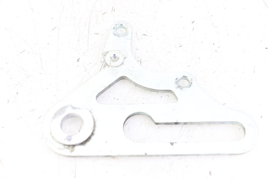photo de REAR CALIPER BRACKET VENT DERAPAGE 50 (2018 - 2023) - Component detail