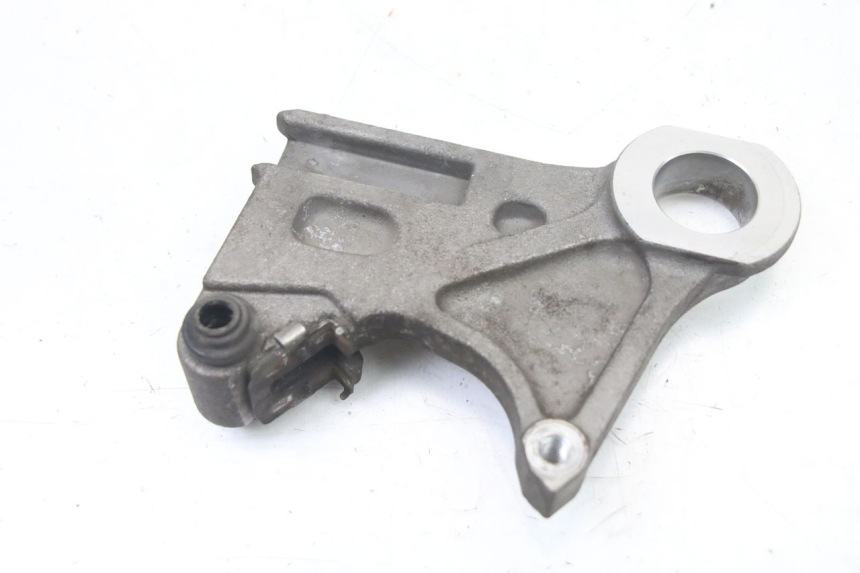 photo de REAR CALIPER BRACKET YAMAHA FZ6 FAZER S2 600 (2007 - 2011) - Component detail