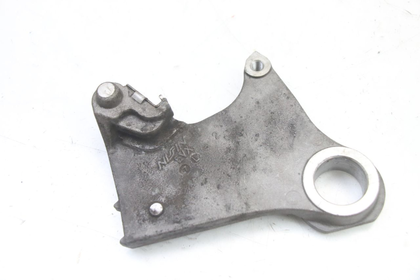 photo de REAR CALIPER BRACKET YAMAHA FZ6 FAZER S2 600 (2007 - 2011) - Zoom on usage condition