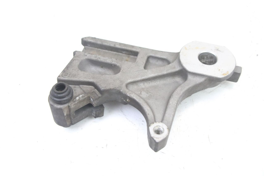 photo de REAR CALIPER BRACKET YAMAHA XJ6 600 (2008 - 2016) - Component detail