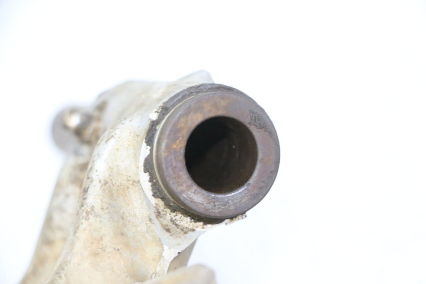 photo de REAR CALIPER BRACKET YAMAHA YFM GRIZZLY 550 (2008 - 2015) - Focus on structure