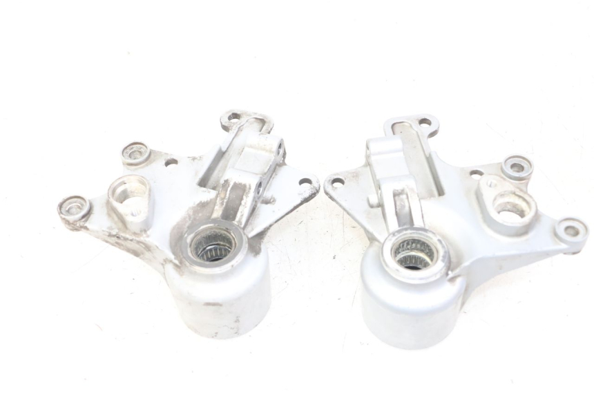 photo de FRONT CALIPER BRACKET PIAGGIO IE MP3 YOURBAN 300 (2011 - 2016) - Zoom on usage condition