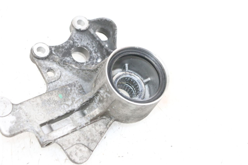 photo de FRONT CALIPER BRACKET PIAGGIO MP3 HPE 300 (2019 - 2026) - Surface and material condition