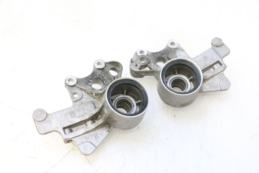 photo de FRONT CALIPER BRACKET PIAGGIO MP3 HPE 530 (2022 - 2026) - Main view