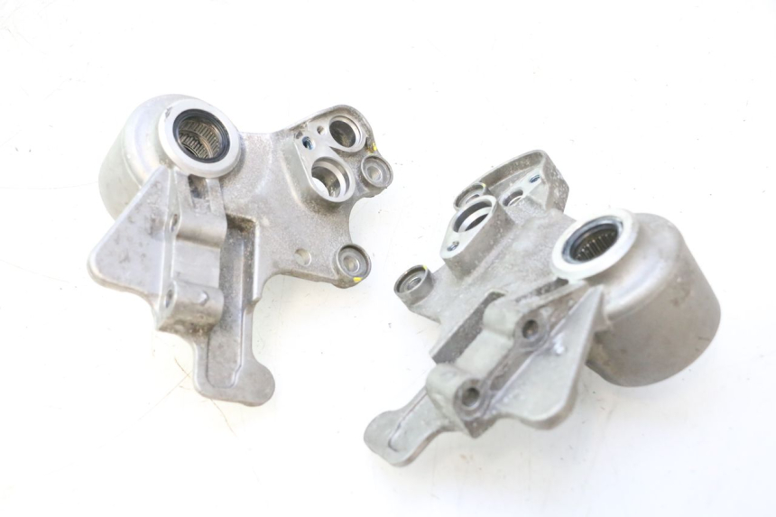photo de FRONT CALIPER BRACKET PIAGGIO MP3 HPE 530 (2022 - 2026) - Component detail