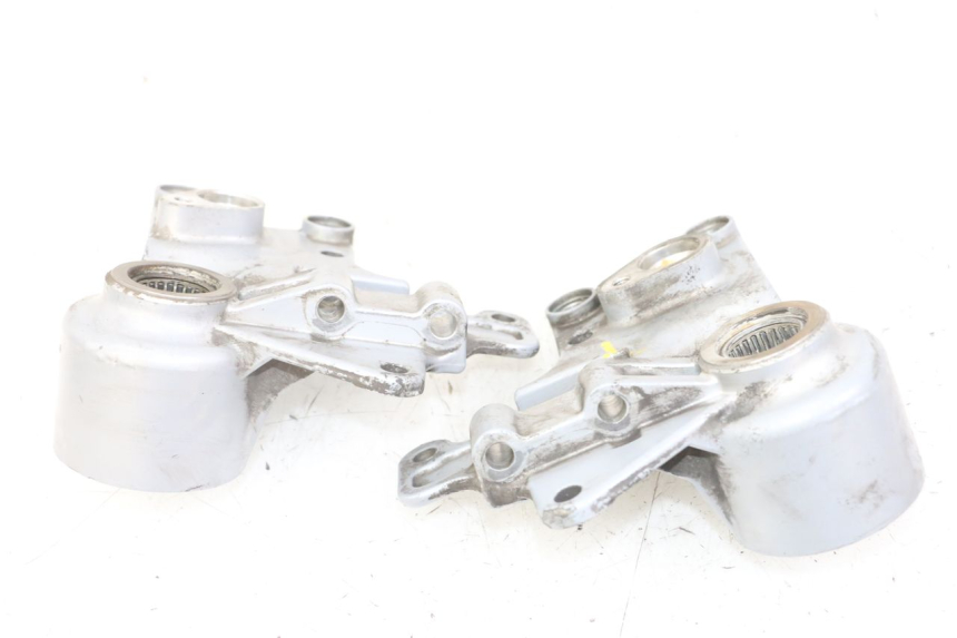 photo de FRONT BRAKE CALIPER BRACKET PIAGGIO MP3 LT 300 (2010 - 2016) - Component detail