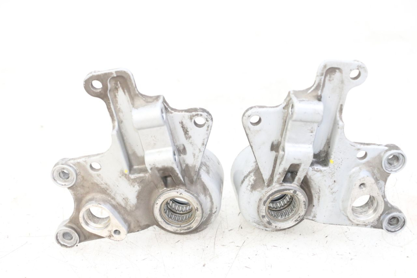 photo de FRONT CALIPER BRACKET PIAGGIO MP3 LT 400 (2007 - 2012) - Component detail