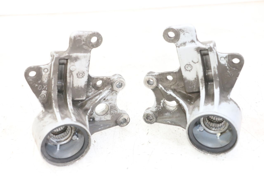 photo de FRONT CALIPER BRACKET PIAGGIO MP3 LT 400 (2007 - 2012) - Surface and material condition