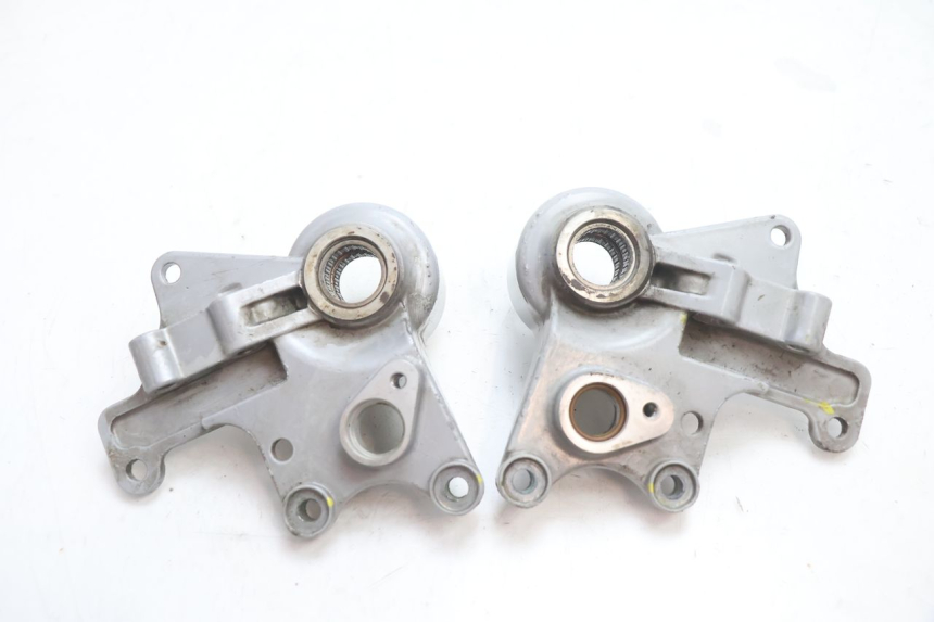 photo de FRONT CALIPER BRACKET PIAGGIO MP3 LT 300 (2010 - 2016) - Main view
