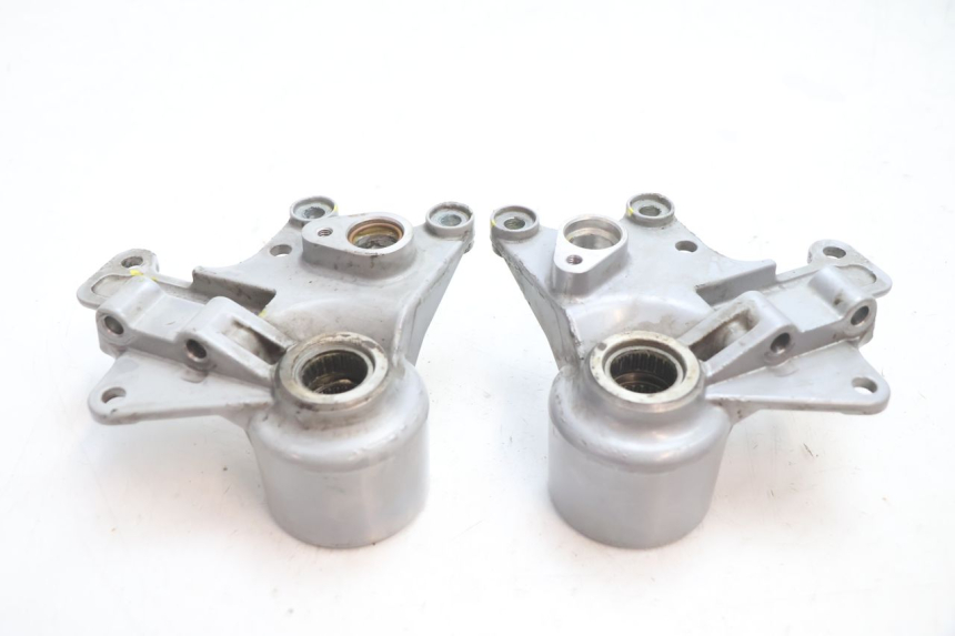 photo de FRONT CALIPER BRACKET PIAGGIO MP3 LT 300 (2010 - 2016) - Component detail