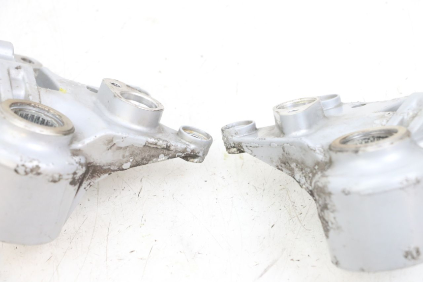 photo de FRONT CALIPER BRACKET PIAGGIO MP3 RL 250 (2006 - 2010) - Zoom on usage condition