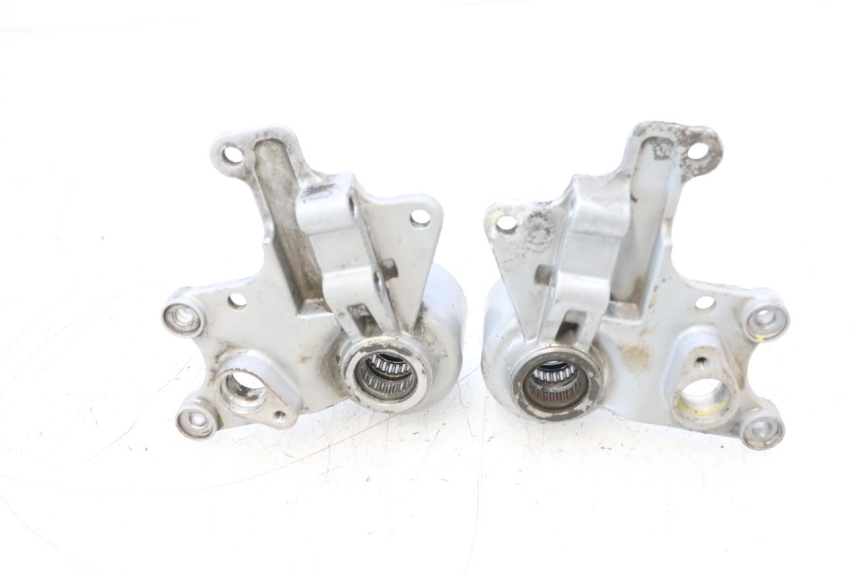 photo de FRONT CALIPER BRACKET PIAGGIO MP3 RL 250 (2006 - 2010) - Technical close-up