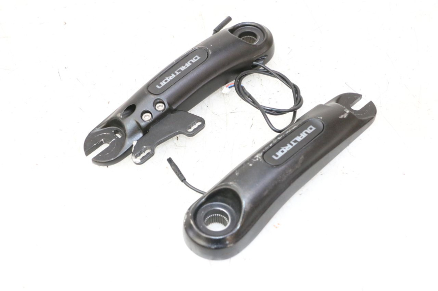 photo de FRONT BRAKE CALIPER BRACKET DUALTRON VICTOR LIMITED 1 - Surface and material condition