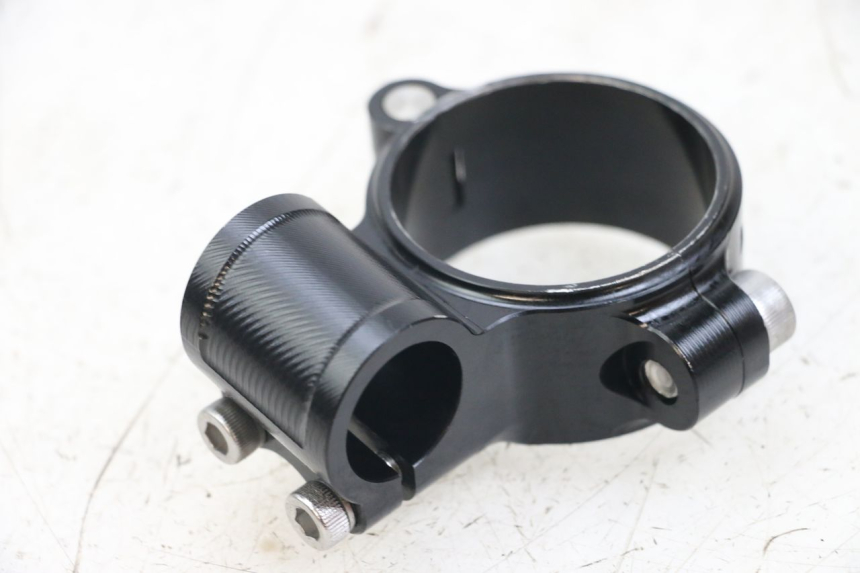photo de HANDLEBAR SUPPORT ARCHIVE CAFE RACER 4T 50 (2019 - 2024) - Technical close-up