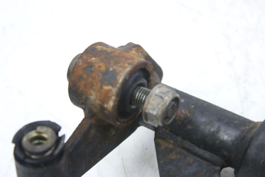 photo de ENGINE MOUNT KYMCO AGILITY 4T 50 (2005 - 2018) - Zoom on usage condition