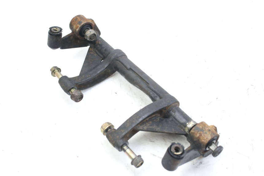 photo de ENGINE MOUNT KYMCO AGILITY 4T 50 (2005 - 2018) - Fixing points details