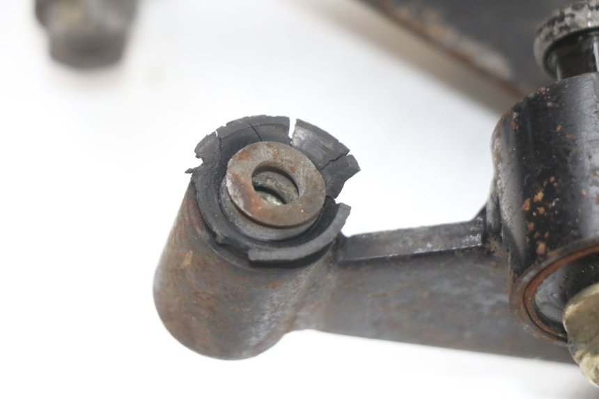 photo de ENGINE MOUNT KYMCO AGILITY CARRY 50 (2011 - 2020) - Fixing points details