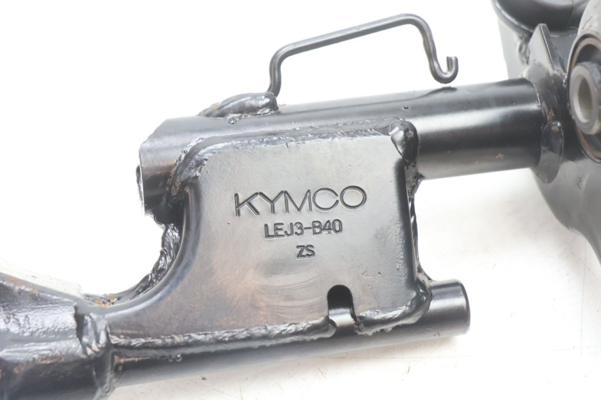 photo de ENGINE MOUNT KYMCO AGILITY CITY 16P 125 (2015 - 2024) - Surface and material condition