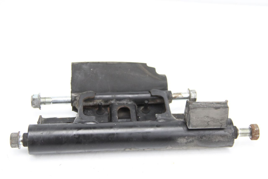 photo de ENGINE MOUNT SUZUKI BURGMAN 125 (2007 - 2014) - Component detail