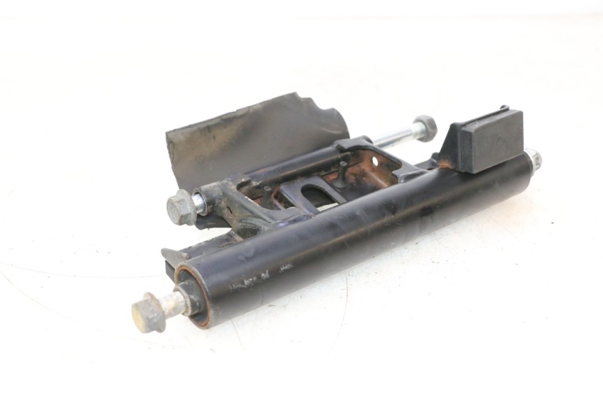 photo de ENGINE MOUNT SUZUKI BURGMAN 125 (2007 - 2014) - Component detail