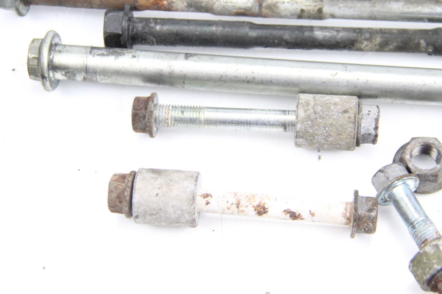 photo de ENGINE MOUNT HONDA CBR F SC21 1000 (1986 - 1992) - Zoom on usage condition