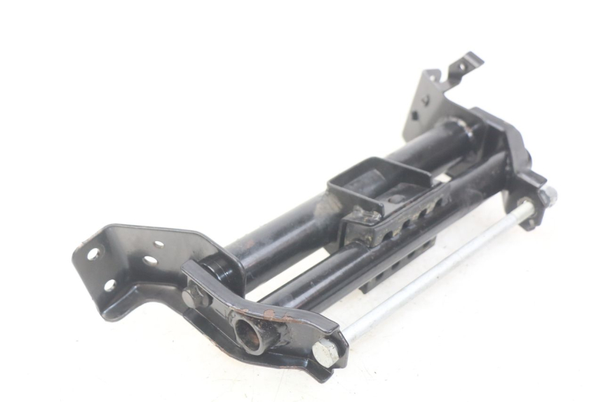 photo de ENGINE MOUNT PEUGEOT CITYSTAR 2T 50 (2018 - 2021) - Alternative perspective