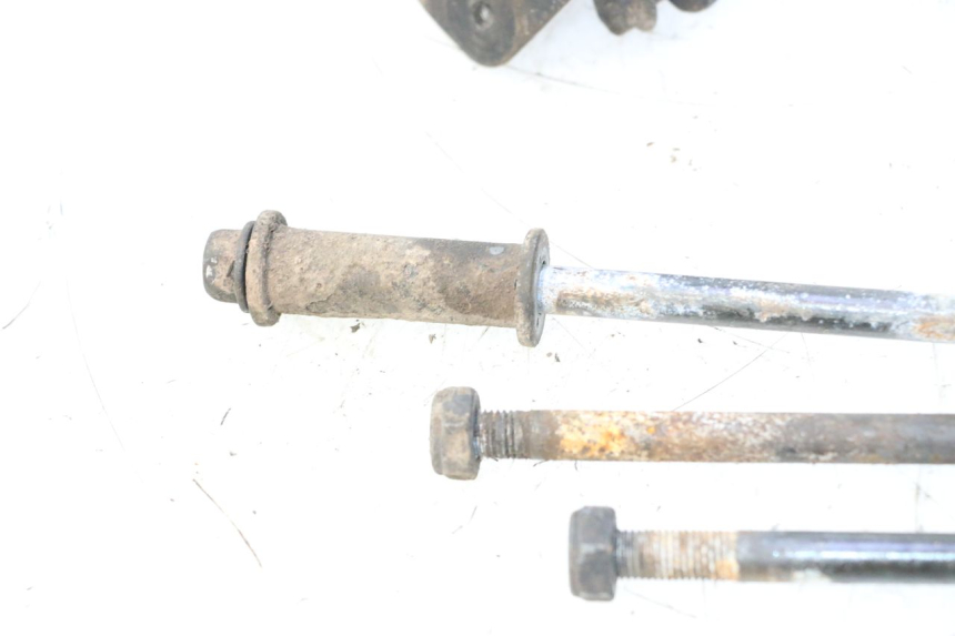 photo de ENGINE MOUNT SUZUKI DR S 600 (1985 - 1989) - Alternative perspective