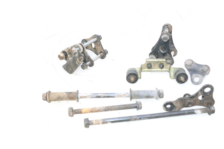 photo de ENGINE MOUNT SUZUKI DR S 600 (1985 - 1989) - Technical close-up