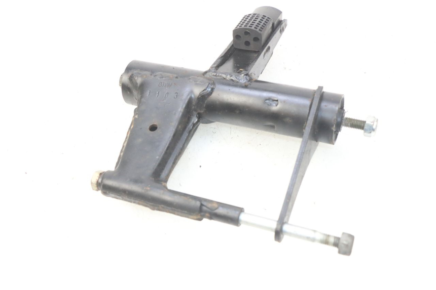 photo de ENGINE MOUNT PIAGGIO FLY 2T 50 (2004 - 2017) - Alternative perspective