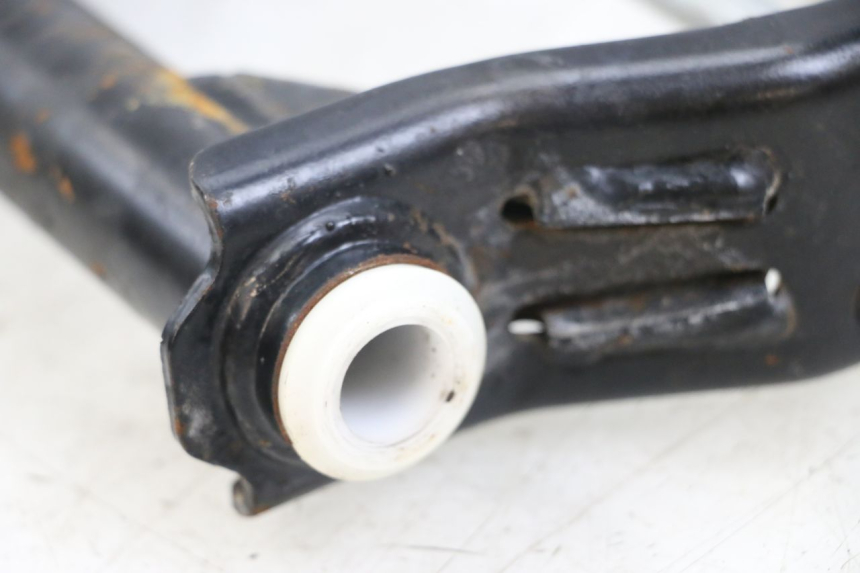 photo de ENGINE MOUNT PEUGEOT GEOPOLIS RS 125 (2007 - 2009) - Technical close-up