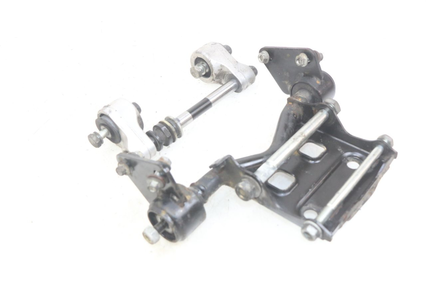 photo de ENGINE MOUNT GILERA GP 800 (2007 - 2013) - Alternative perspective