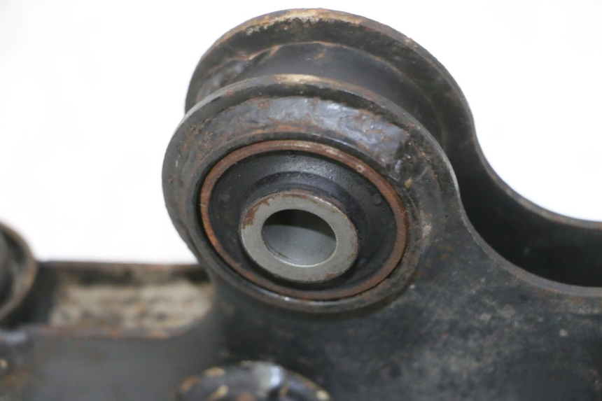 photo de ENGINE MOUNT KYMCO GRAND DINK 125 (2008 - 2014) - Zoom on usage condition