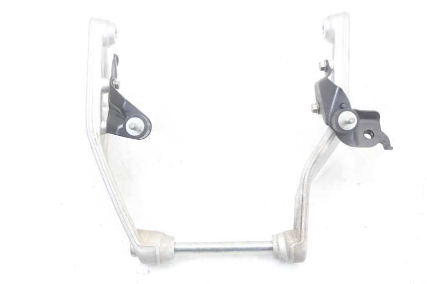 photo de ENGINE MOUNT HUSQVARNA SVARTPILEN 401 (2018 - 2023) - Fixing points details