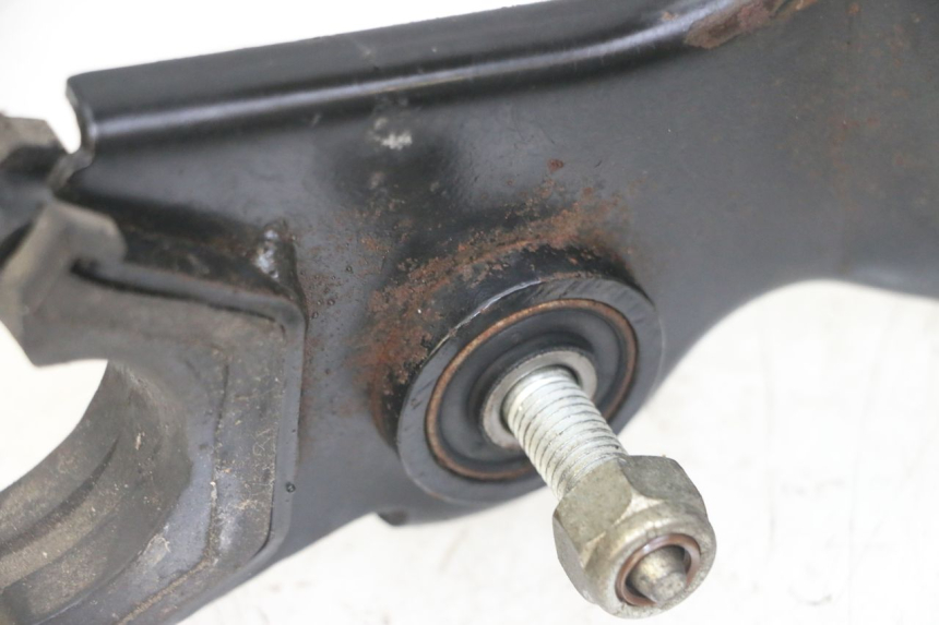 photo de ENGINE MOUNT PEUGEOT JET FORCE CARBU 50 (2003 - 2016) - Alternative perspective