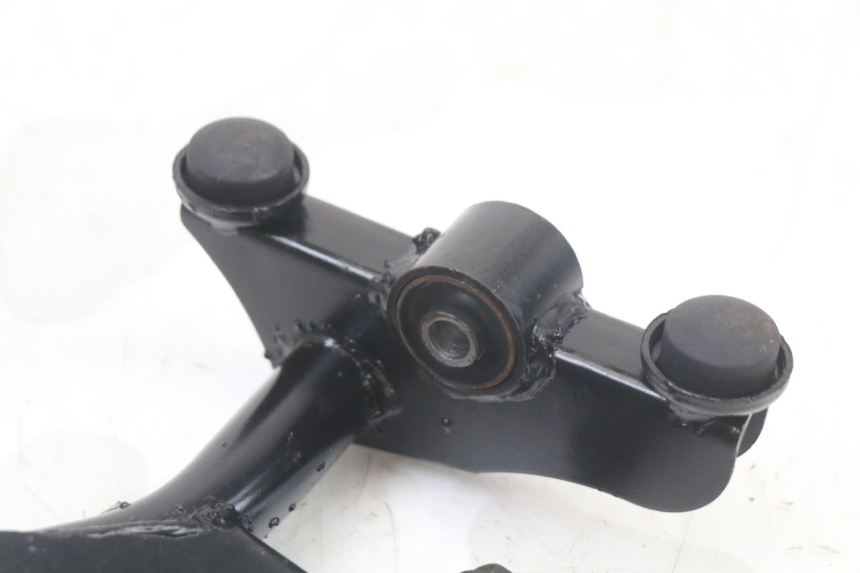 photo de ENGINE MOUNT JM MOTORS VX 125 (2022 - 2025) - Fixing points details