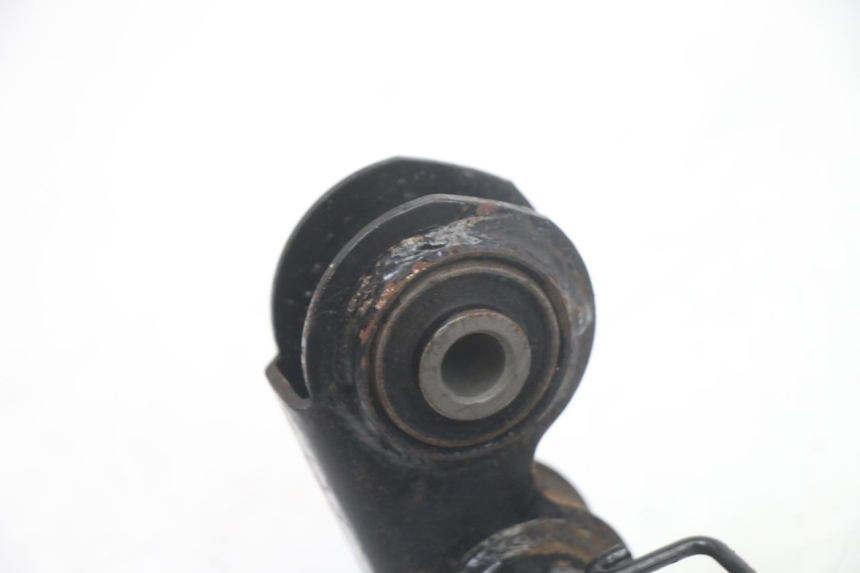 photo de ENGINE MOUNT KYMCO PEOPLE S 125 (2000 - 2008) - Alternative perspective