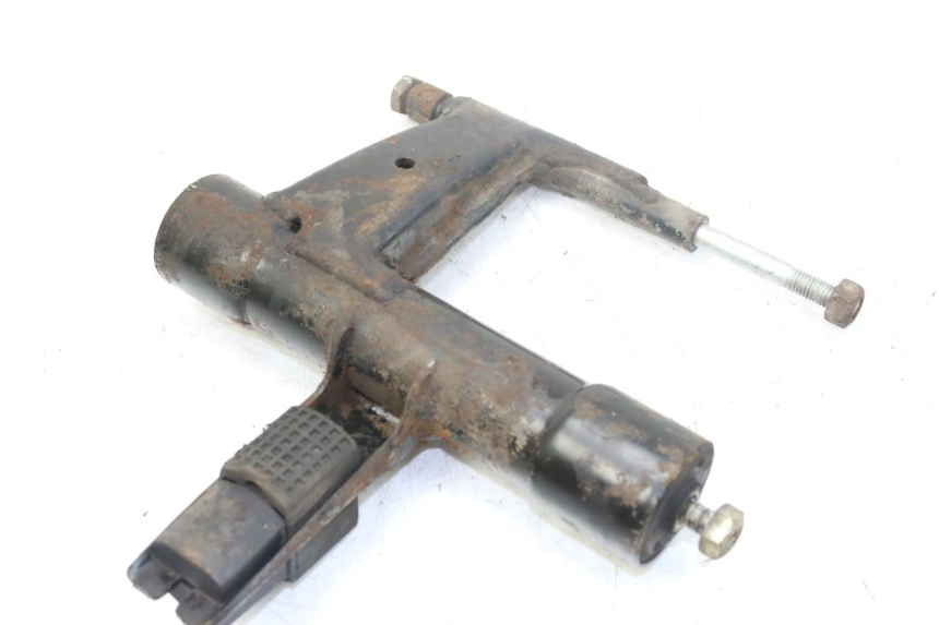 photo de ENGINE MOUNT PIAGGIO LIBERTY 4T 50 (2004 - 2008) - Zoom on usage condition