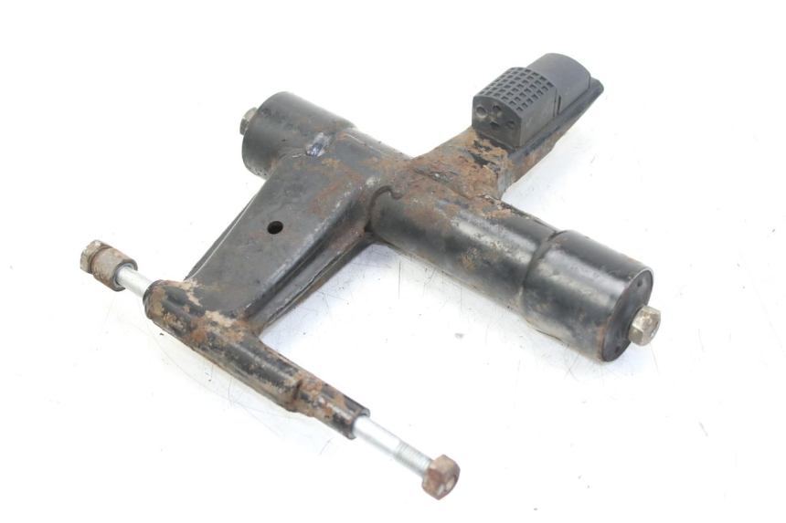 photo de ENGINE MOUNT PIAGGIO LIBERTY 4T 50 (2004 - 2008) - Surface and material condition