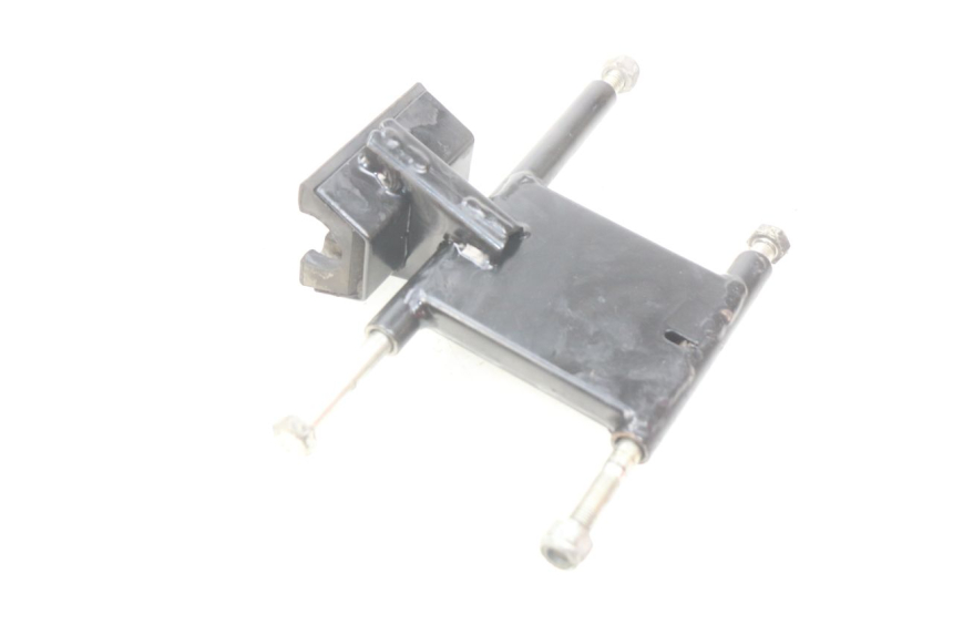 photo de ENGINE MOUNT PEUGEOT LUDIX 2 PRO 4T 50 (2008 - 2013) - Zoom on usage condition