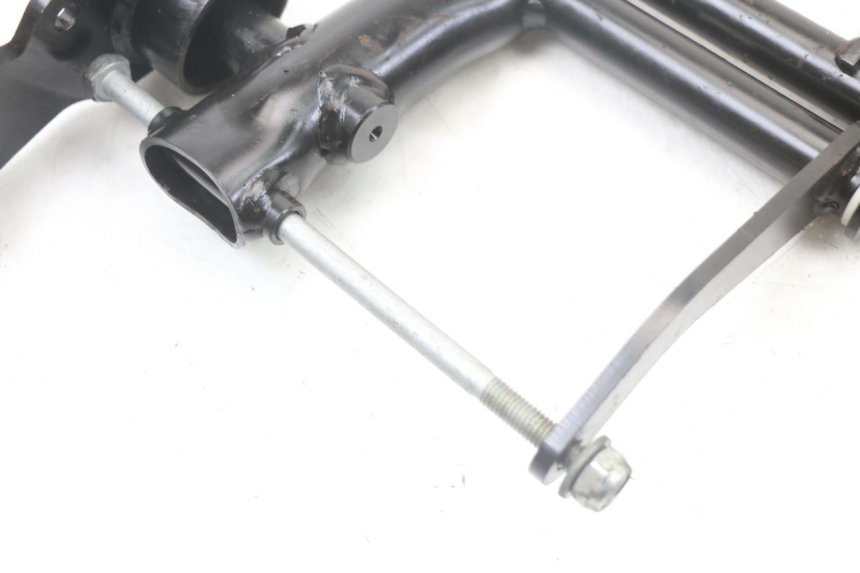 photo de ENGINE MOUNT PIAGGIO MP3 HPE 350 (2018 - 2020) - Zoom on usage condition