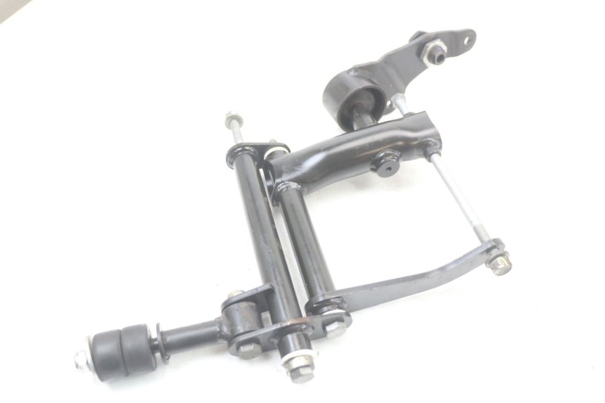 photo de ENGINE MOUNT PIAGGIO MP3 HPE 350 (2018 - 2020) - Product overview