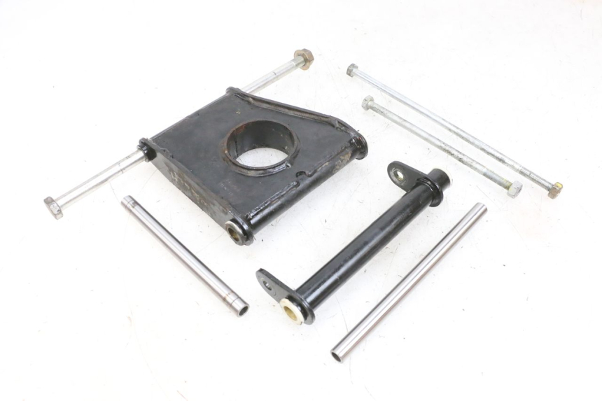 photo de ENGINE MOUNT PIAGGIO MP3 LT 400 (2007 - 2012) - Component zoom