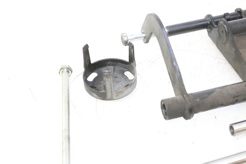 photo de ENGINE MOUNT PIAGGIO MP3 LT 300 (2010 - 2016) - Supplementary product photo
