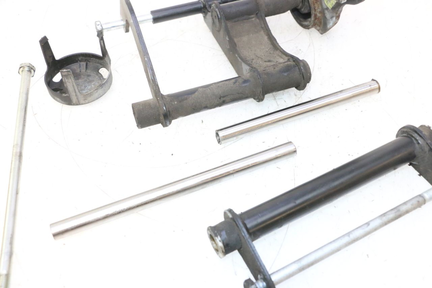 photo de ENGINE MOUNT PIAGGIO MP3 LT 300 (2010 - 2016) - Focus on structure