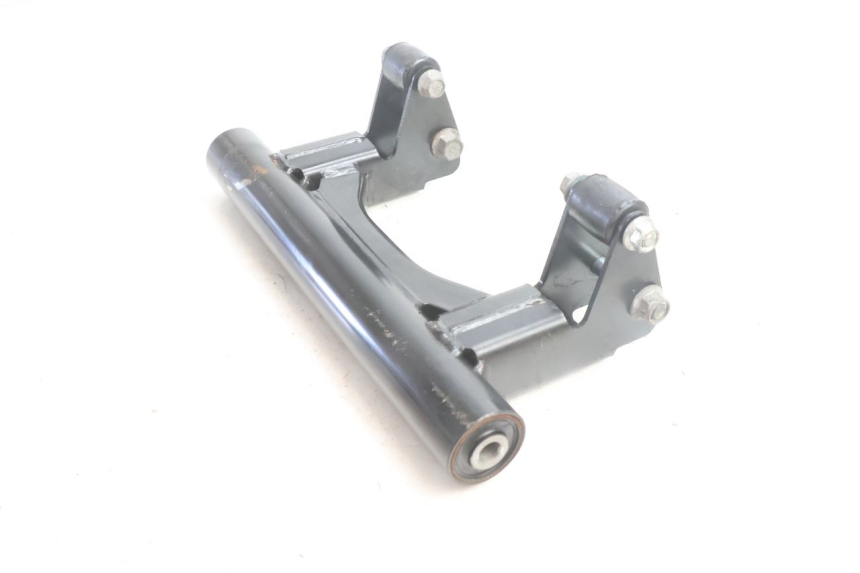 photo de ENGINE MOUNT YAMAHA N-MAX NMAX 125 (2021 - 2024) - Fixing points details
