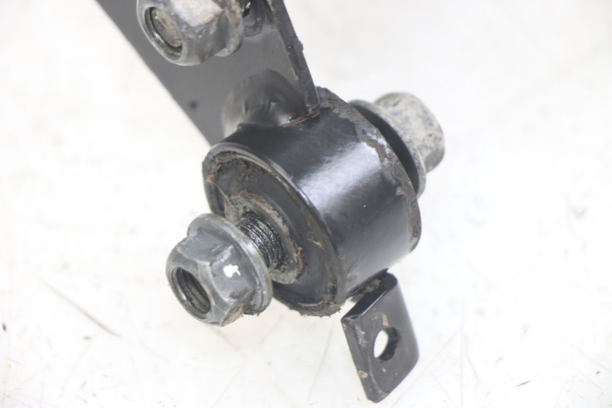 photo de ENGINE MOUNT YAMAHA NEOS NEO'S 4T 50 (2008 - 2016) - Alternative perspective