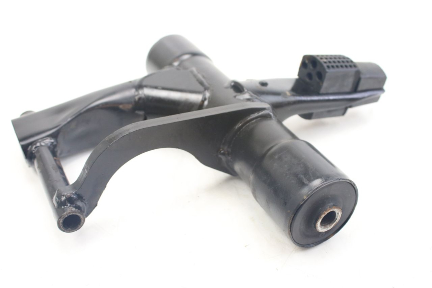 photo de ENGINE MOUNT PIAGGIO NEW TYPHOON 50 (2018 - 2021) - Alternative perspective